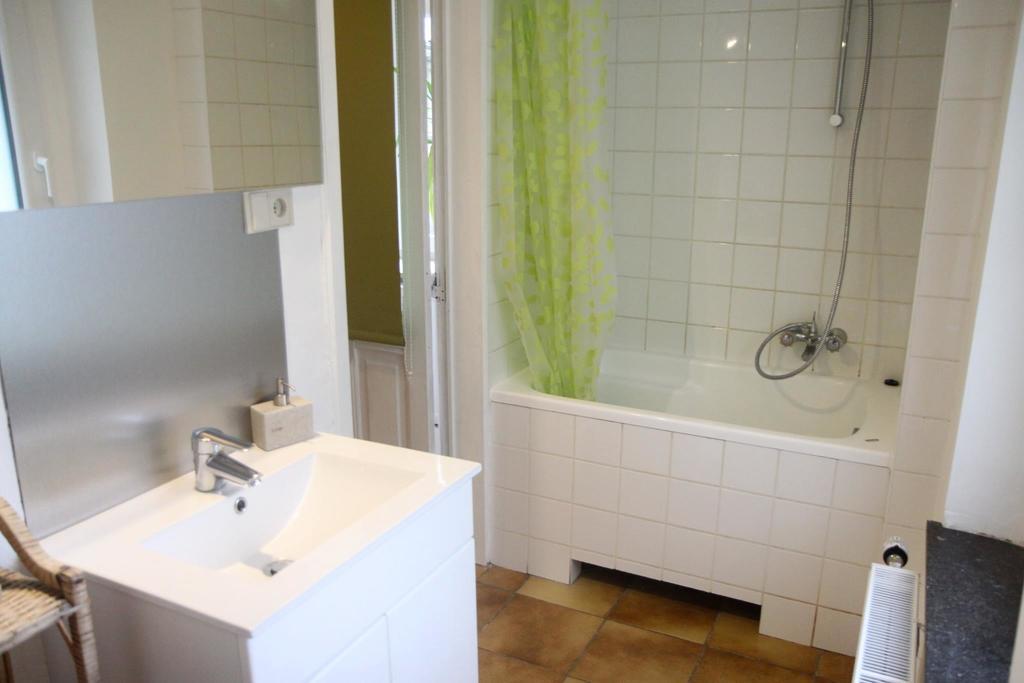 Holiday Home "Les Ancolies " Gite Citadin 스파 객실 사진